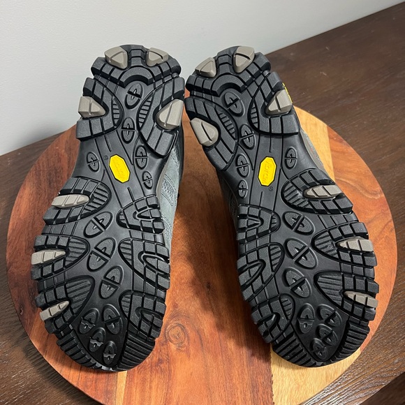 NIB Moab 3 Mid GTX Beluga Color Men Size 11 Wide - Picture 8 of 8